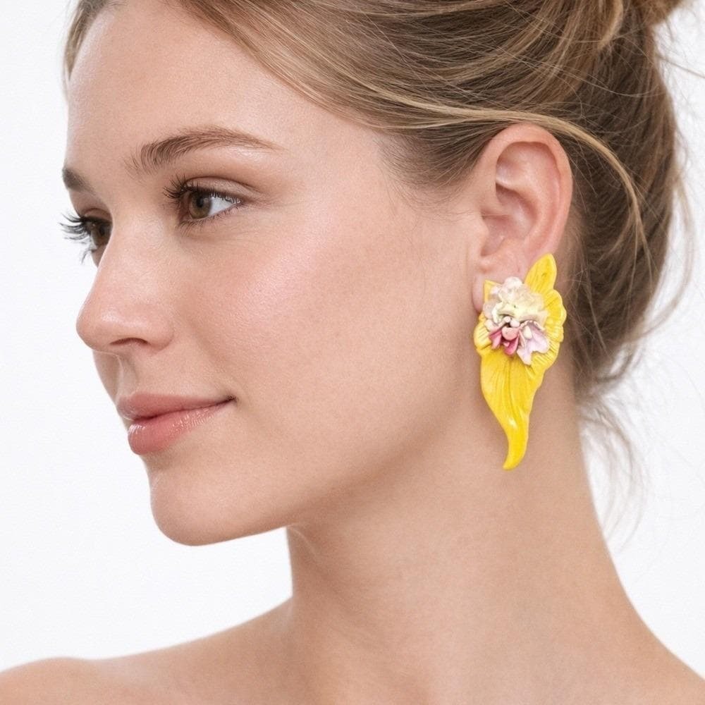 Vintage Yellow Painted Metal Floral Statement Earrings – 3D Flower Clust‎ - Picture 2 of 5